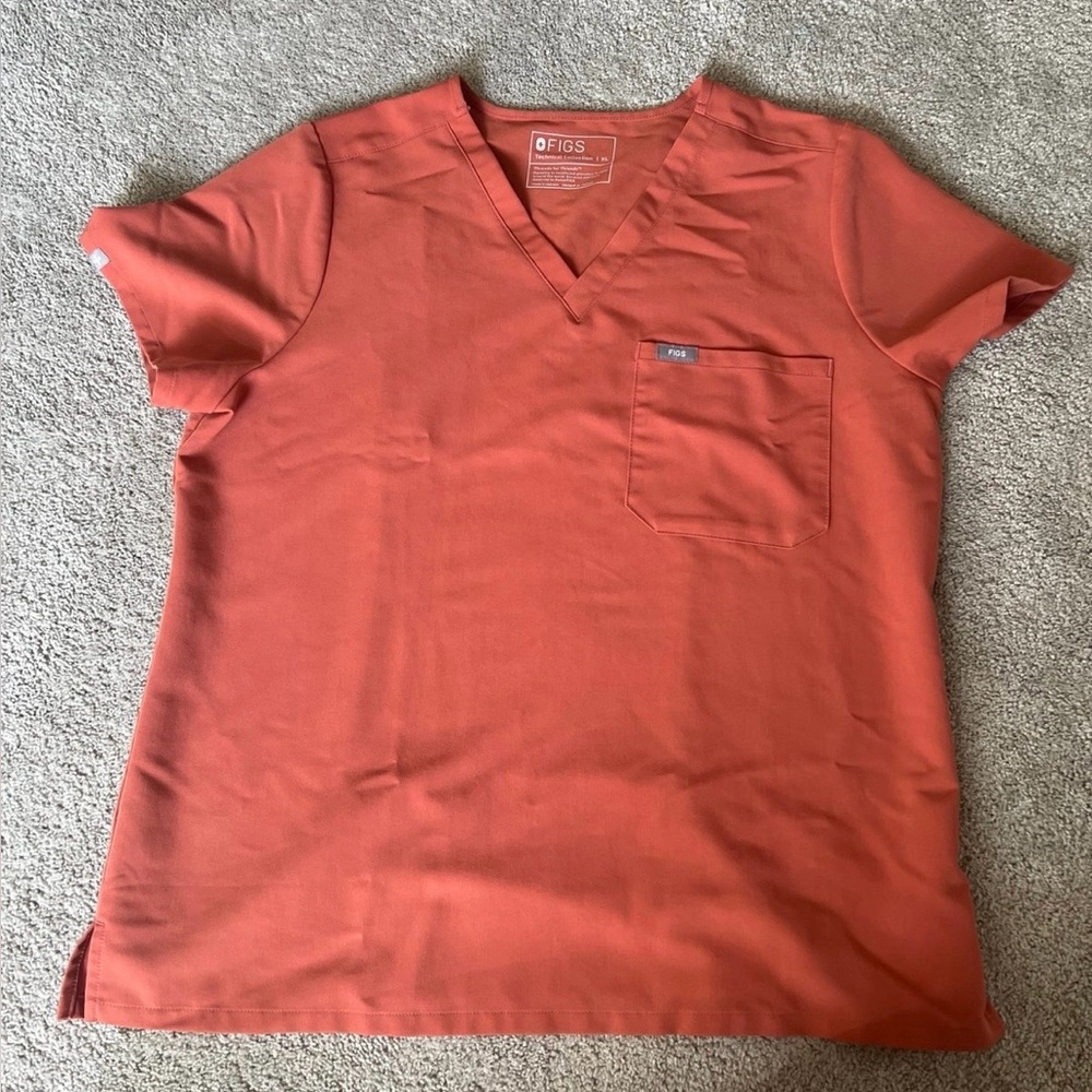 FIGS scrub top